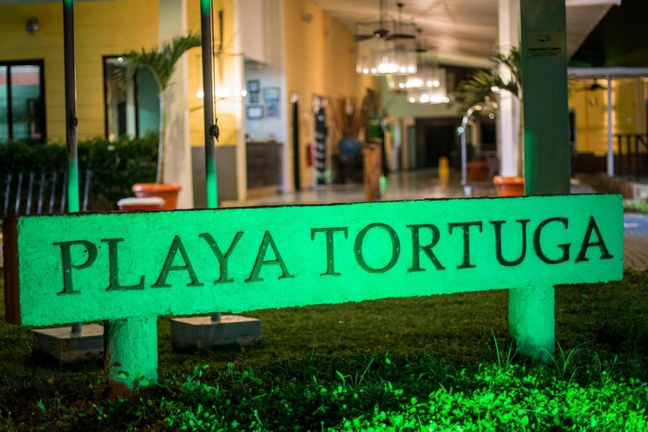 Playa Tortuga Hotel And Beach Resort Bocas del Toro Exterior photo