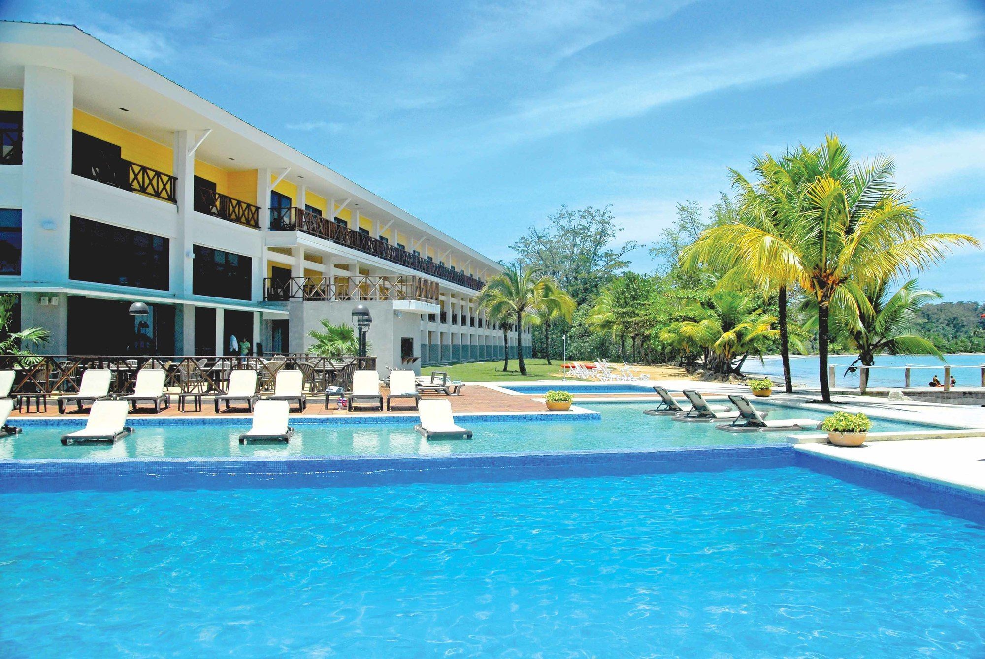 Playa Tortuga Hotel And Beach Resort Bocas del Toro Facilities photo